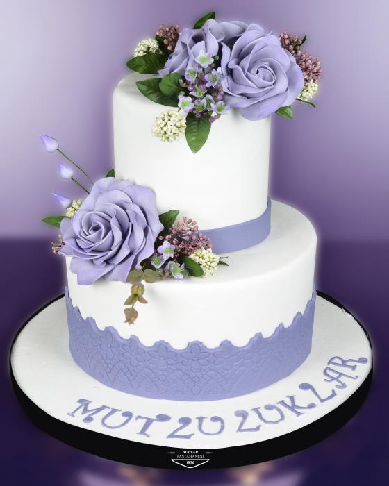Lila Düğün Pastası